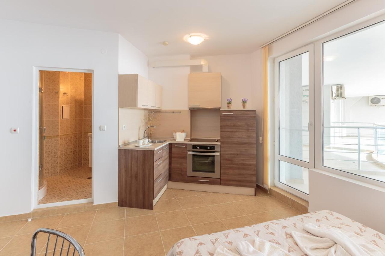 Studio with Balcony and Front Sea View (Block 1)